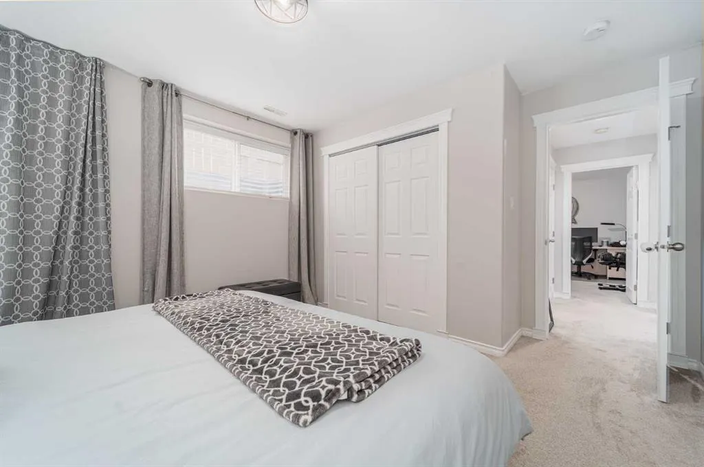 227 Mt Sundial Court W