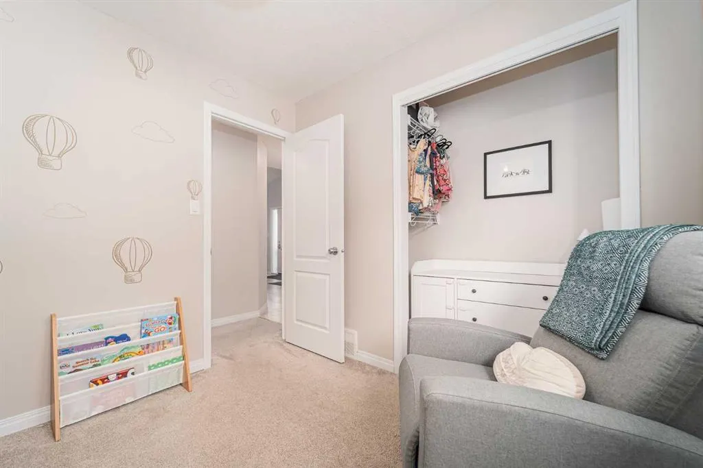 227 Mt Sundial Court W