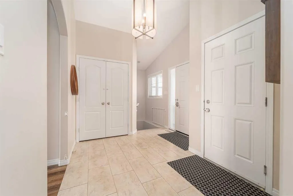 227 Mt Sundial Court W