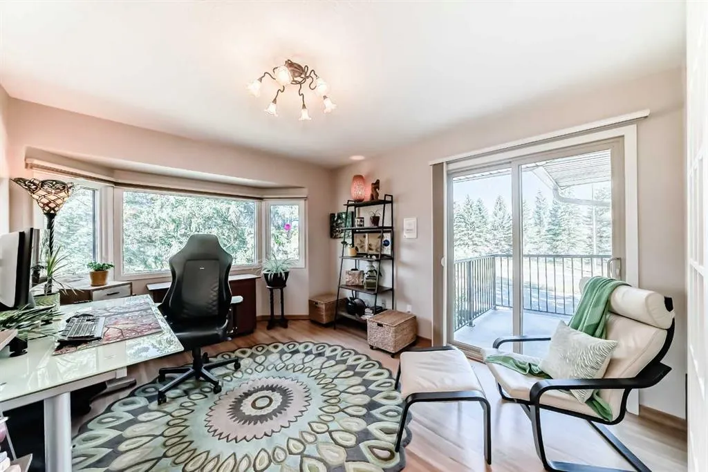35 Oakmount Court SW, #9