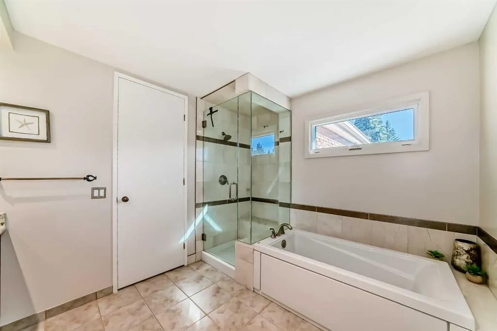 35 Oakmount Court SW, #9