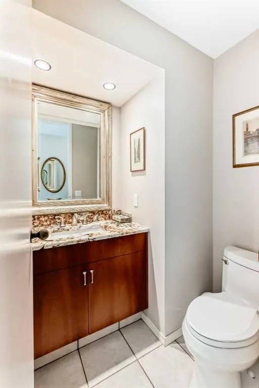 35 Oakmount Court SW, #9
