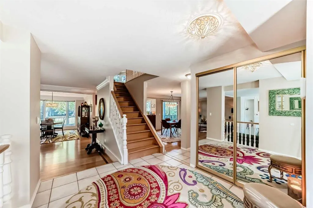 35 Oakmount Court SW, #9