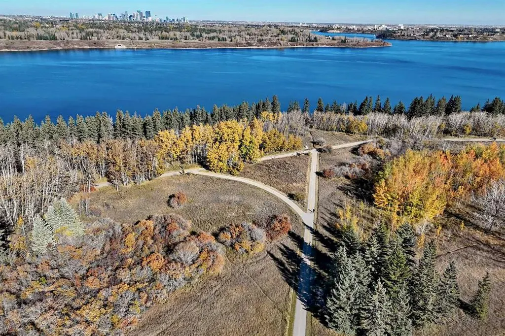 35 Oakmount Court SW, #9