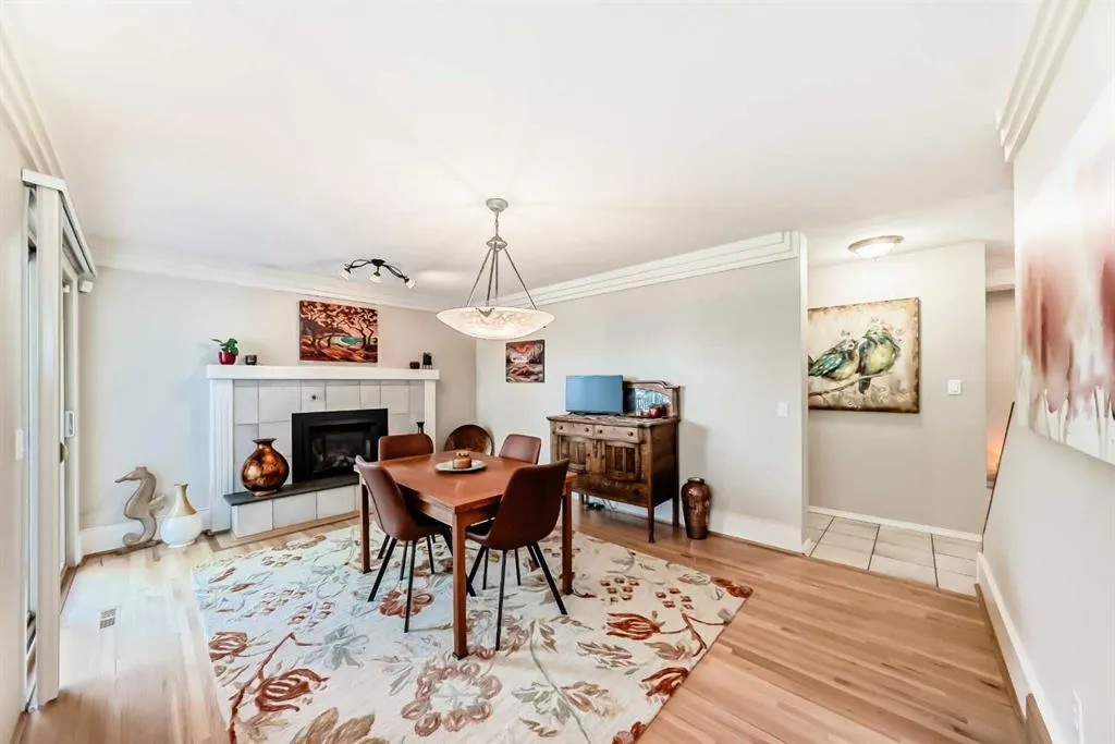 35 Oakmount Court SW, #9
