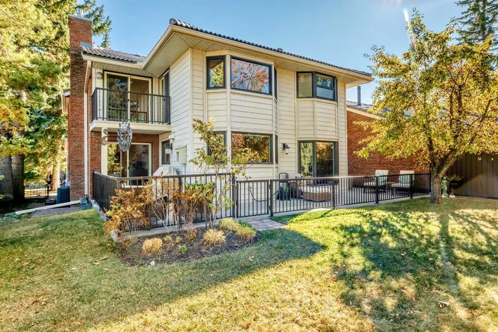 35 Oakmount Court SW, #9