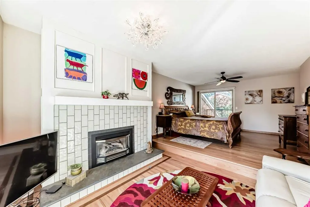 35 Oakmount Court SW, #9