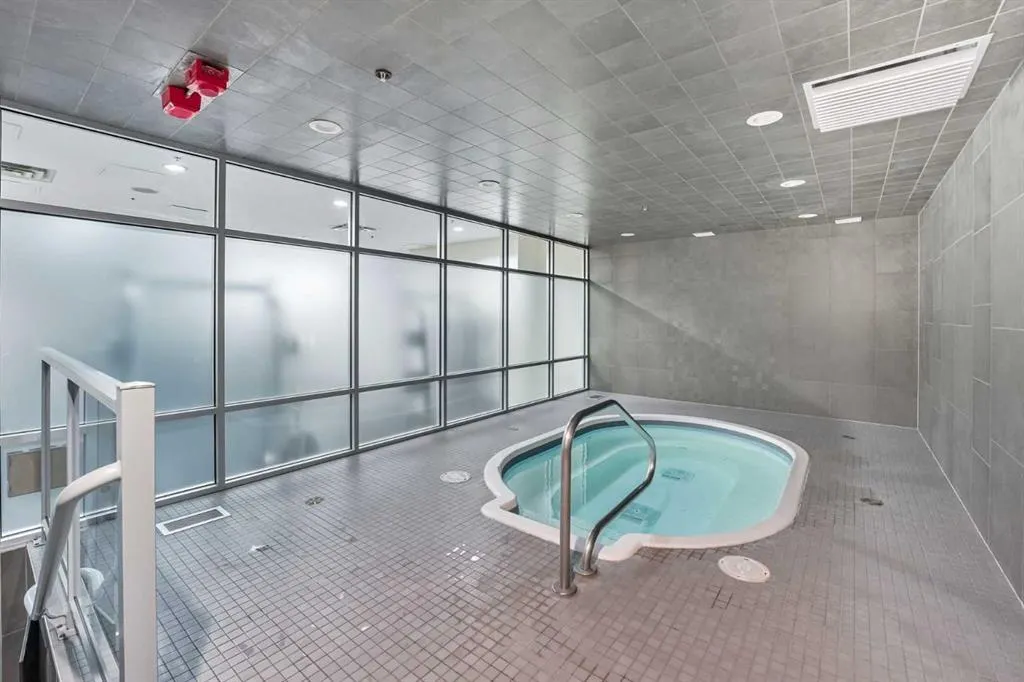 210 15 Avenue SE, #3204