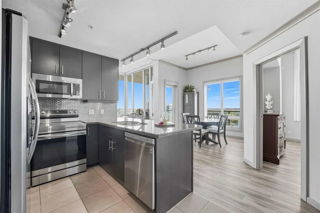 210 15 Avenue SE, #3204