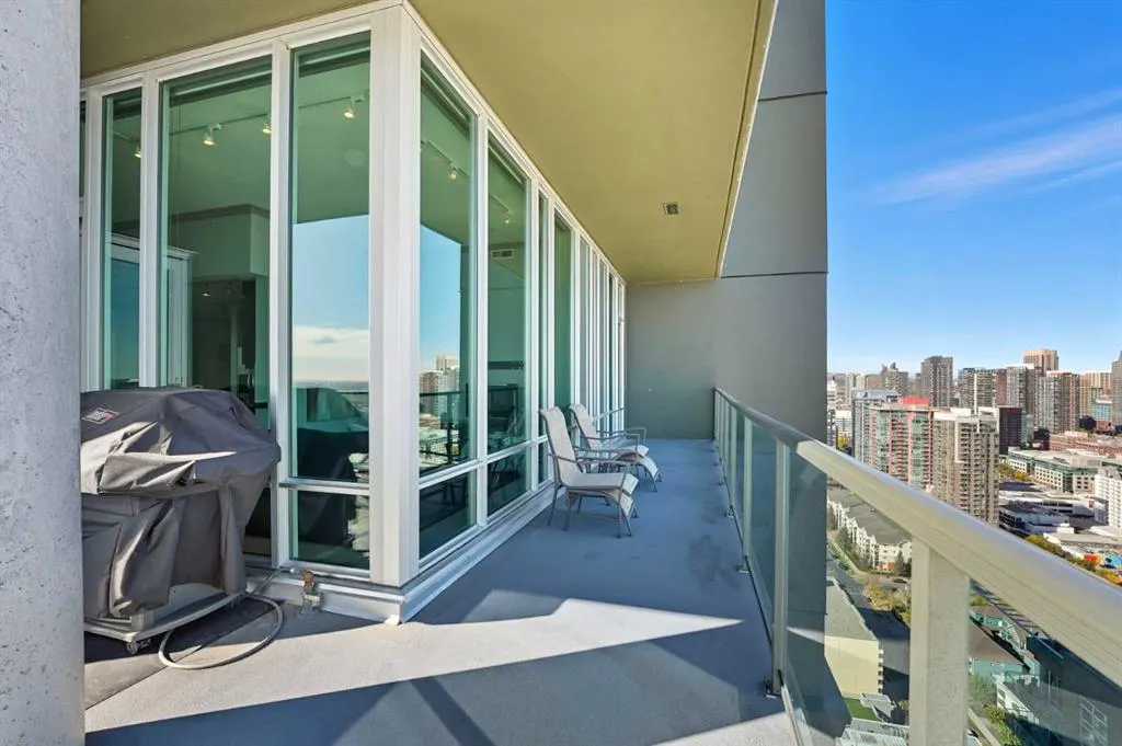 210 15 Avenue SE, #3204