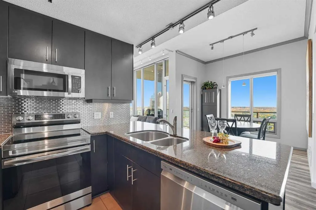 210 15 Avenue SE, #3204