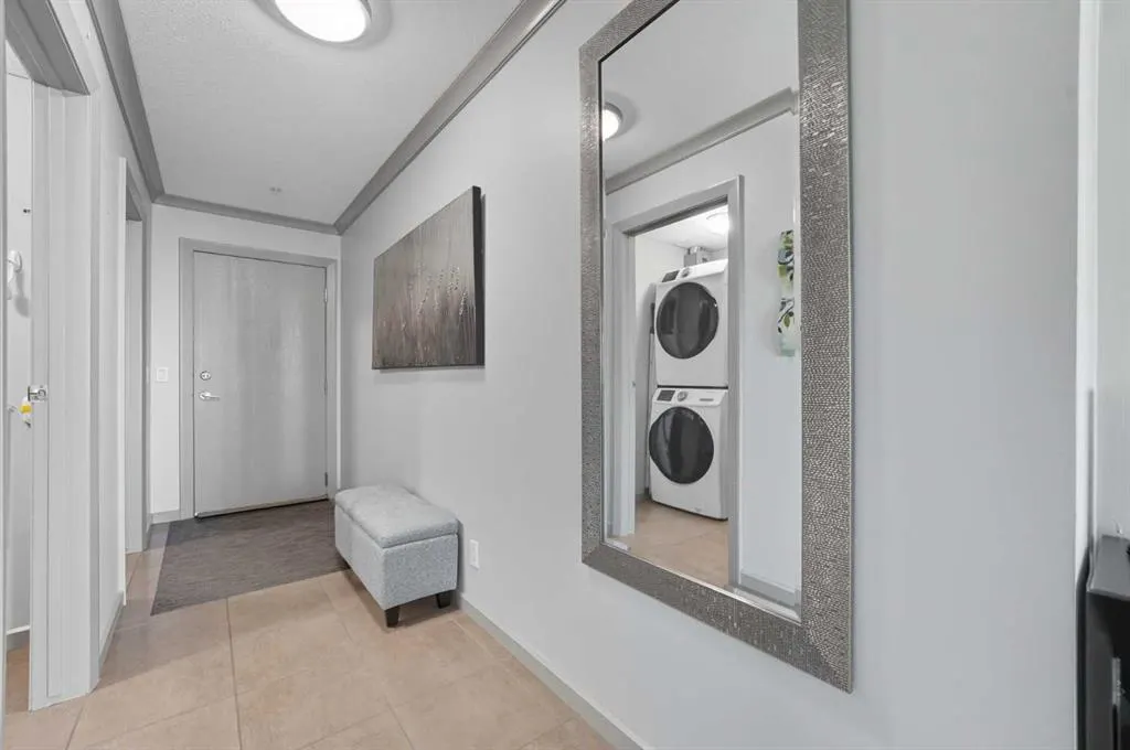 210 15 Avenue SE, #3204