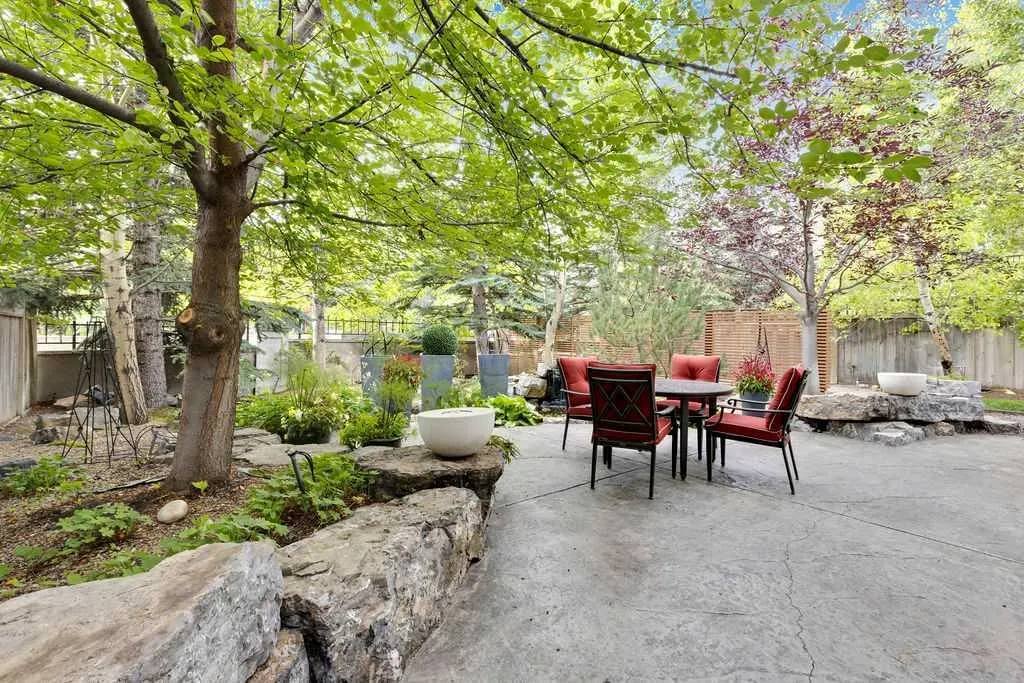 43 Aspen Meadows Green SW