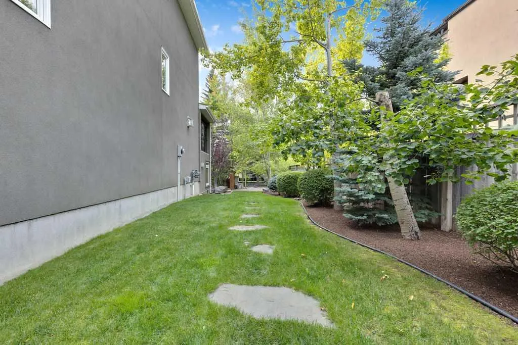 43 Aspen Meadows Green SW