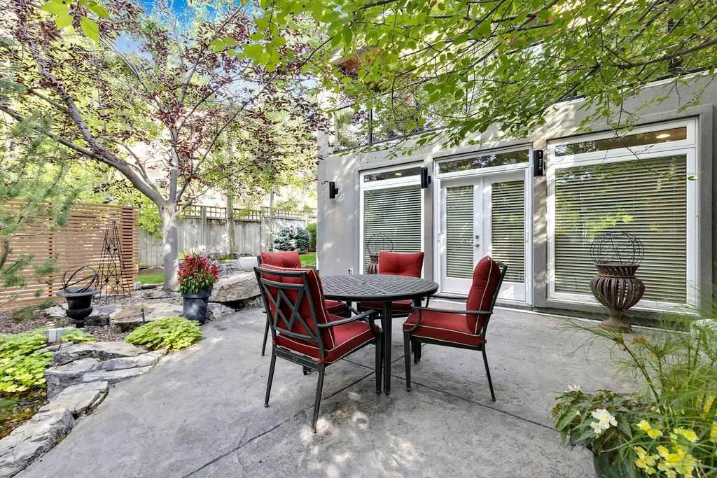 43 Aspen Meadows Green SW