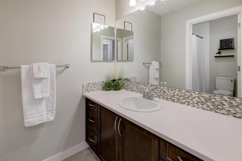 213 Kingsmere Cove SE