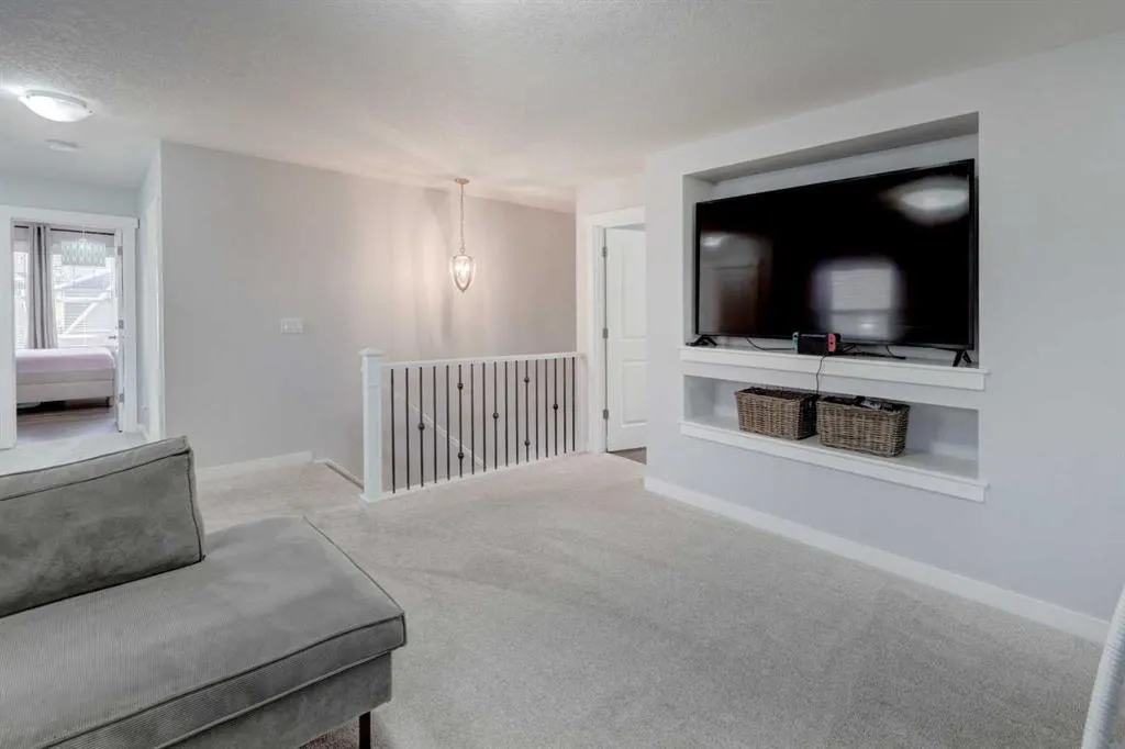 213 Kingsmere Cove SE