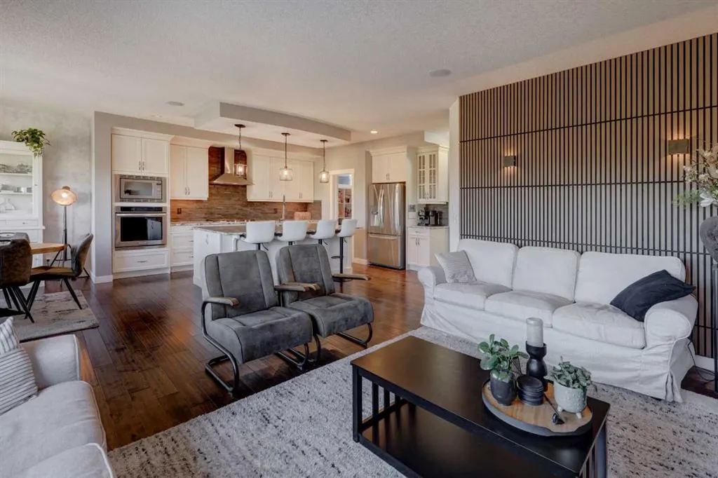 213 Kingsmere Cove SE