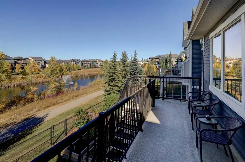 213 Kingsmere Cove SE