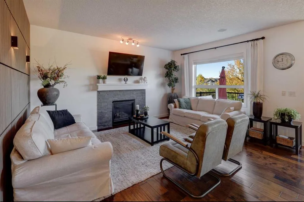 213 Kingsmere Cove SE