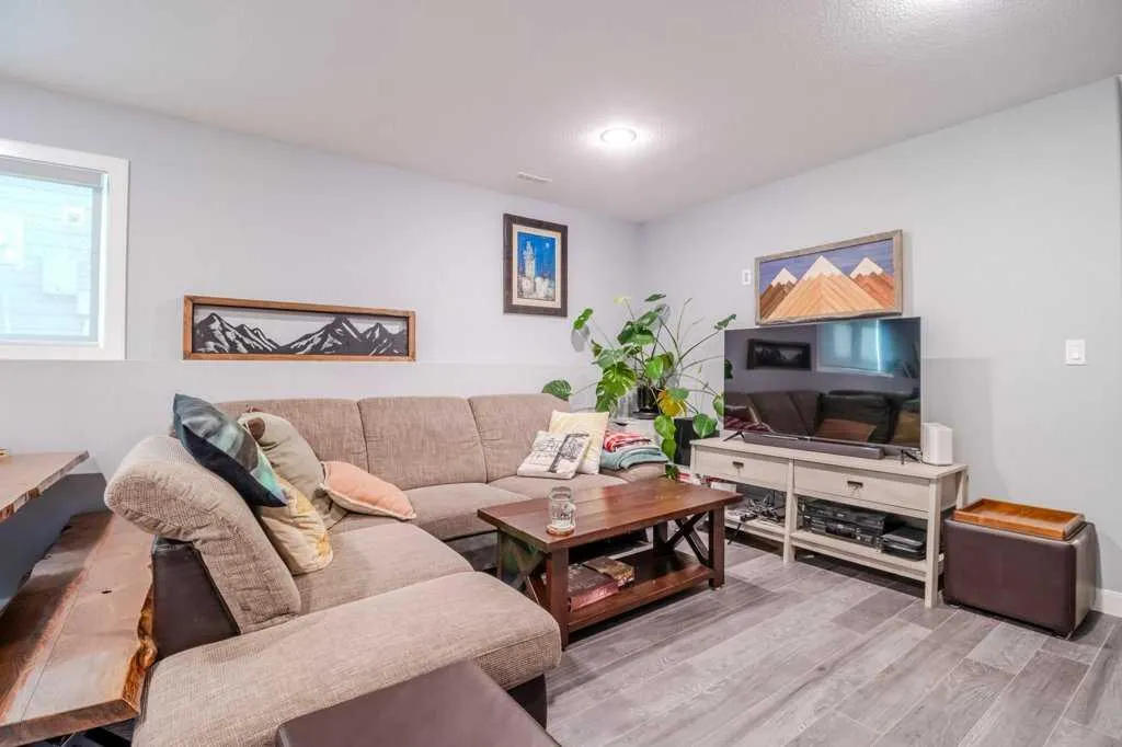 43 Windermere Close