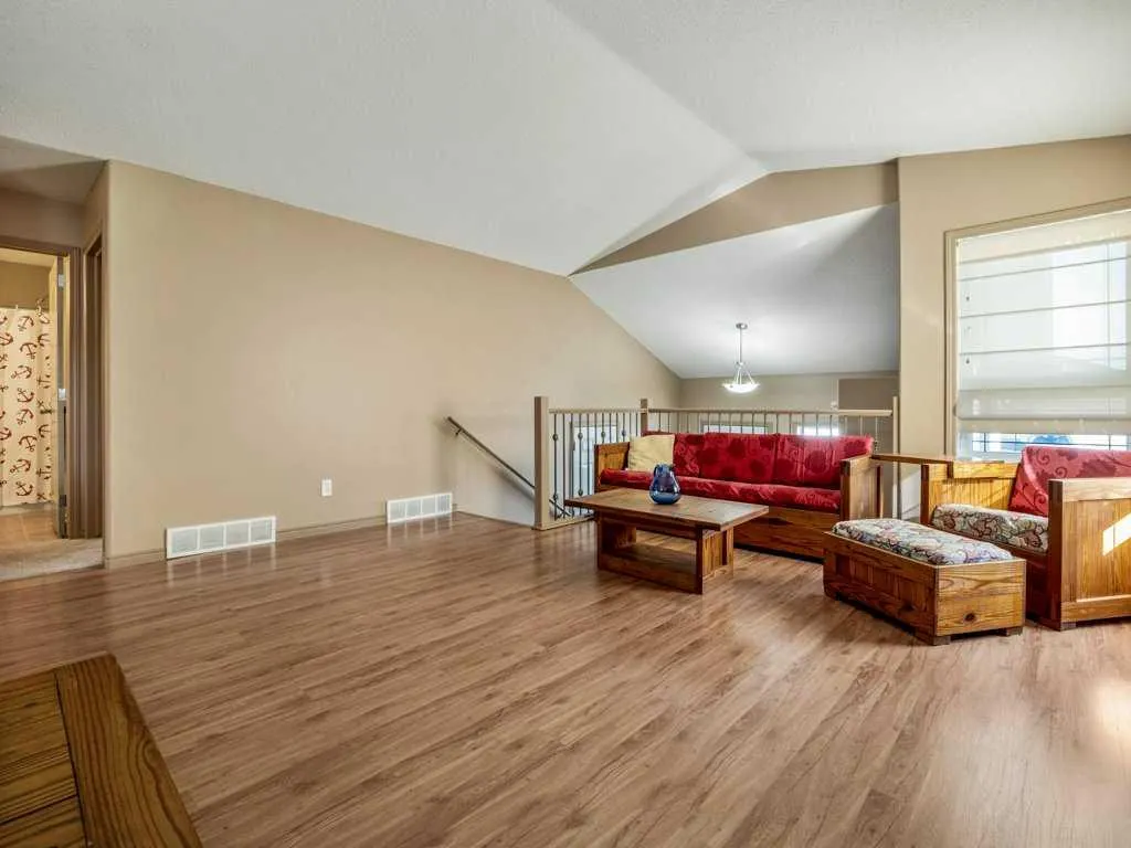 48 Aberdeen Road W