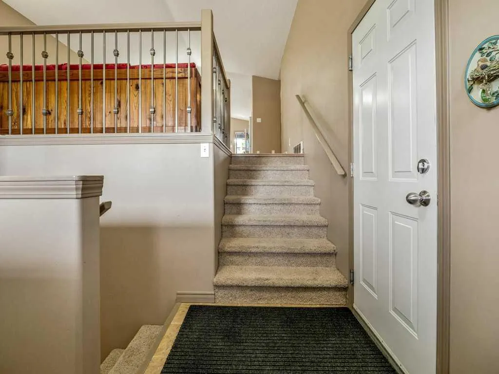 48 Aberdeen Road W