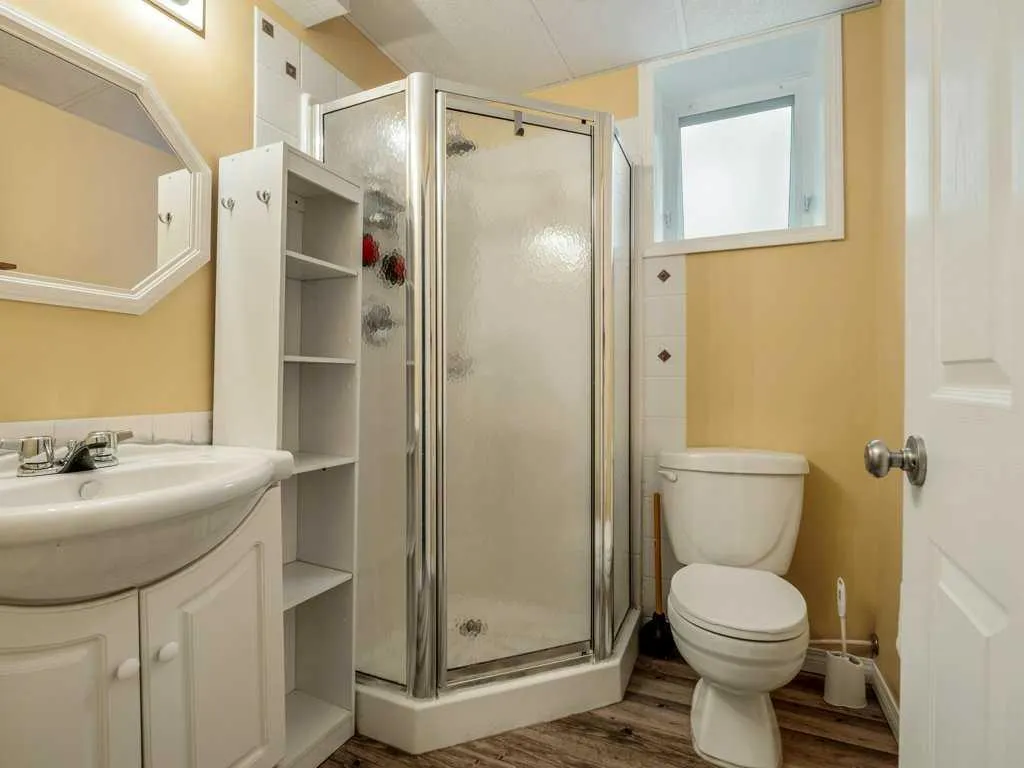 48 Aberdeen Road W
