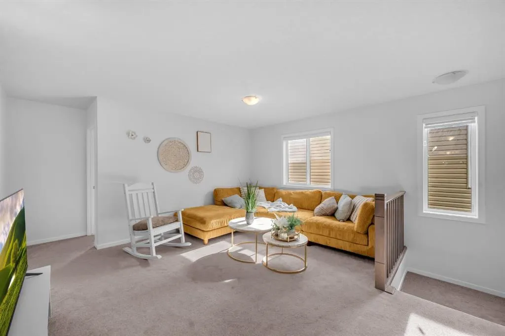 151 Carringham Way NW