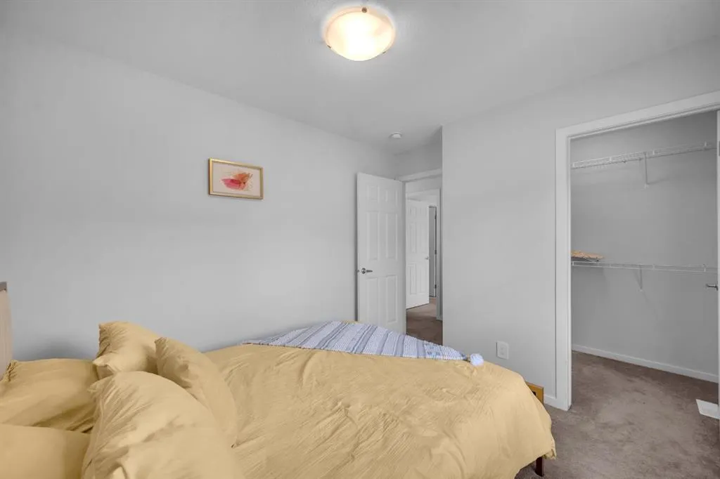 151 Carringham Way NW