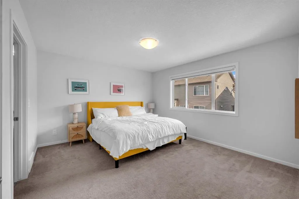 151 Carringham Way NW
