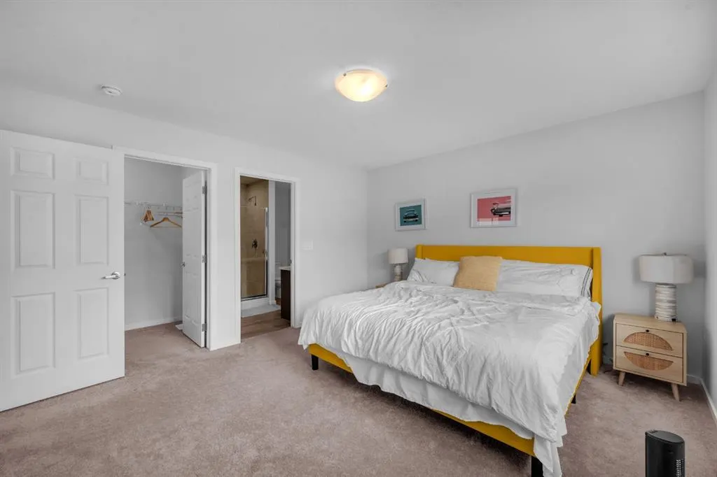 151 Carringham Way NW