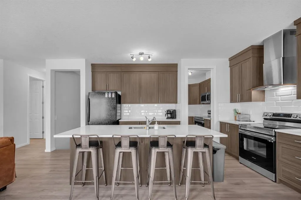 151 Carringham Way NW