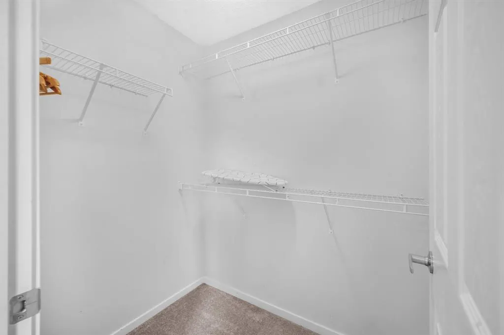 151 Carringham Way NW