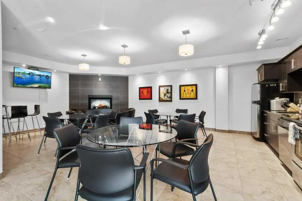 5110 36 Street, #401