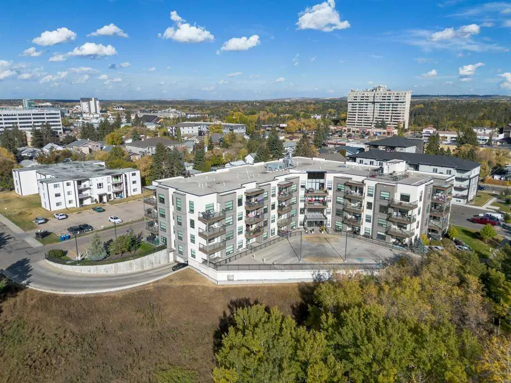 5110 36 Street, #401