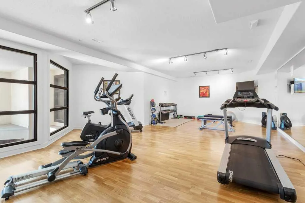 5110 36 Street, #401