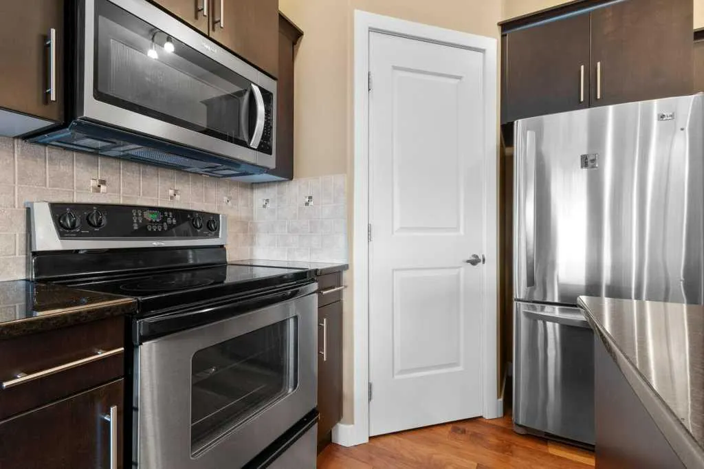 5110 36 Street, #401