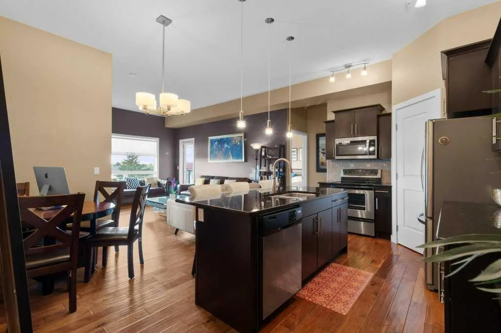 5110 36 Street, #401