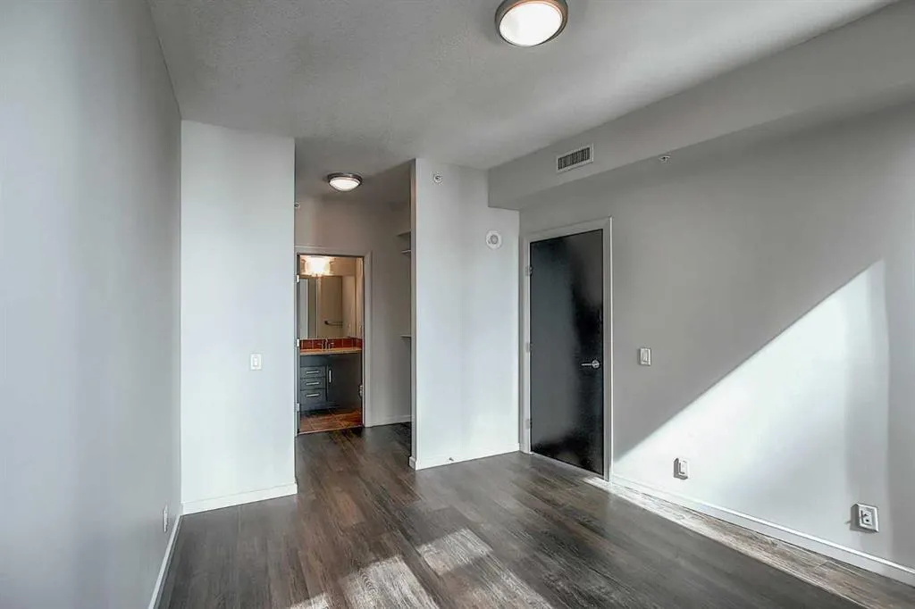 1410 1 Street SE, #1601