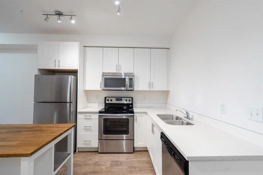 215 Legacy Boulevard SE, #1210