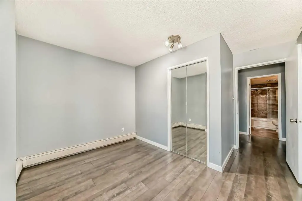860 Midridge Drive SE, #324