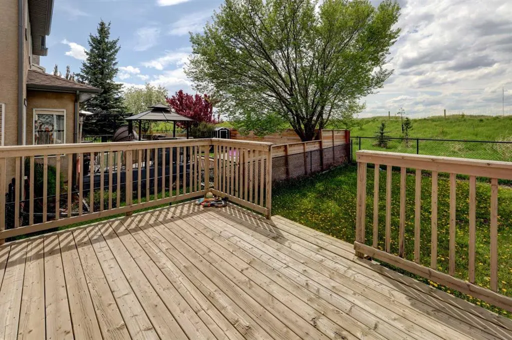 112 Cougarstone Manor SW