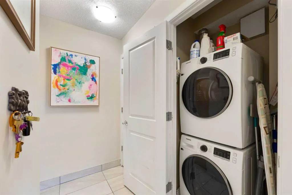 605 14 Avenue SW, #305