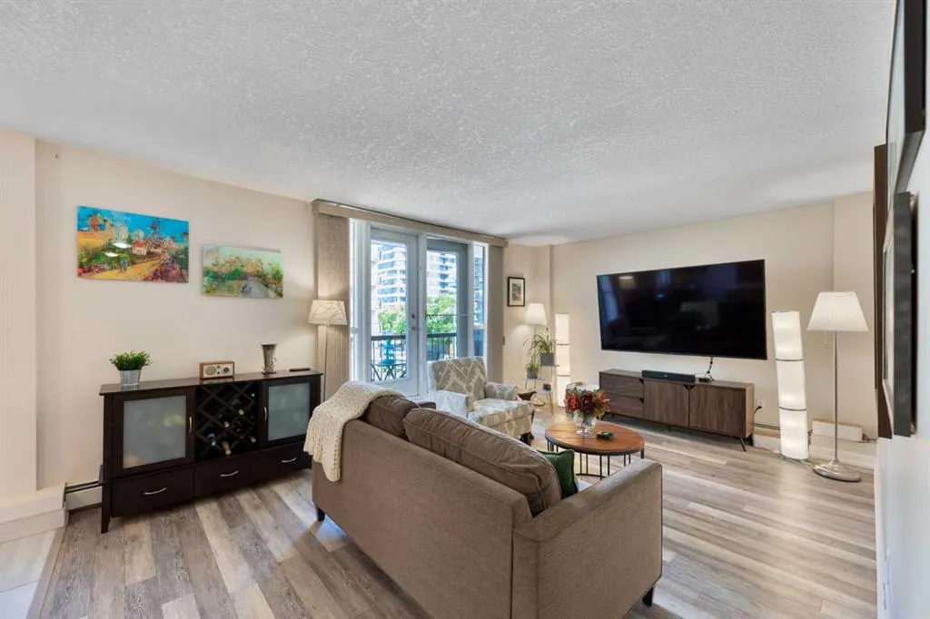 605 14 Avenue SW, #305