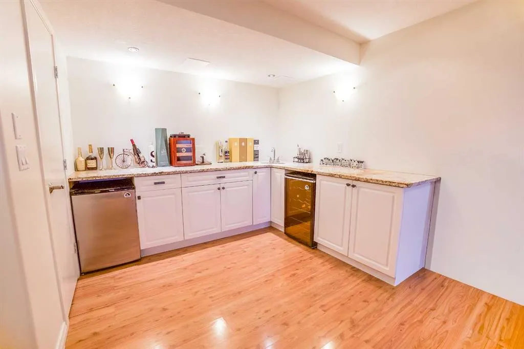 11 Falcon Ridge Drive
