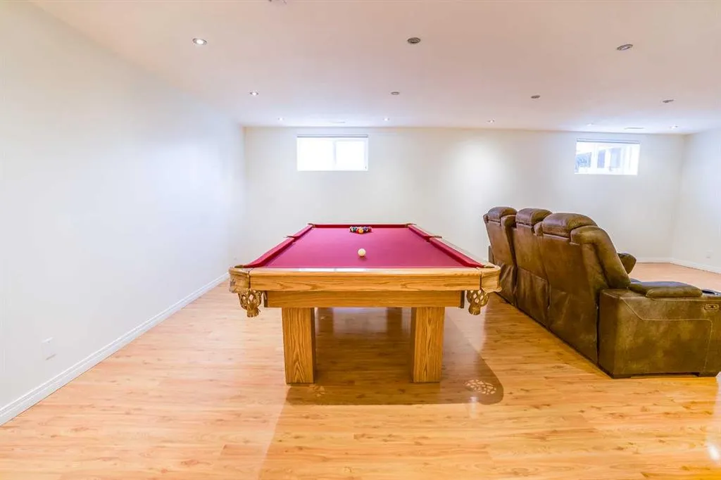 11 Falcon Ridge Drive