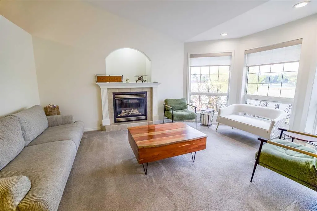 11 Falcon Ridge Drive
