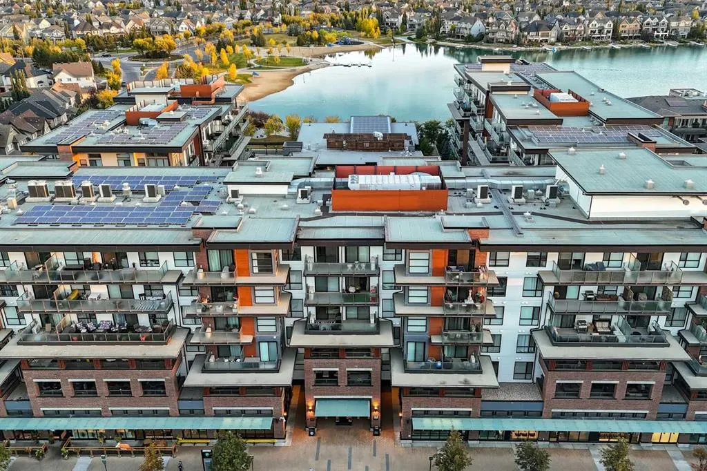 122 Mahogany Centre SE, #304