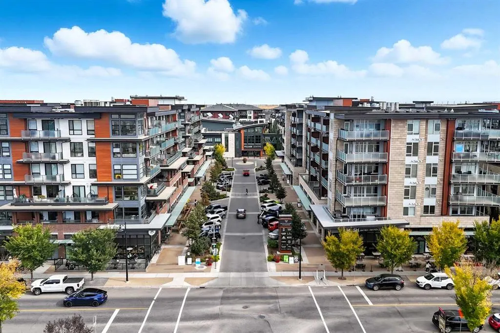 122 Mahogany Centre SE, #304